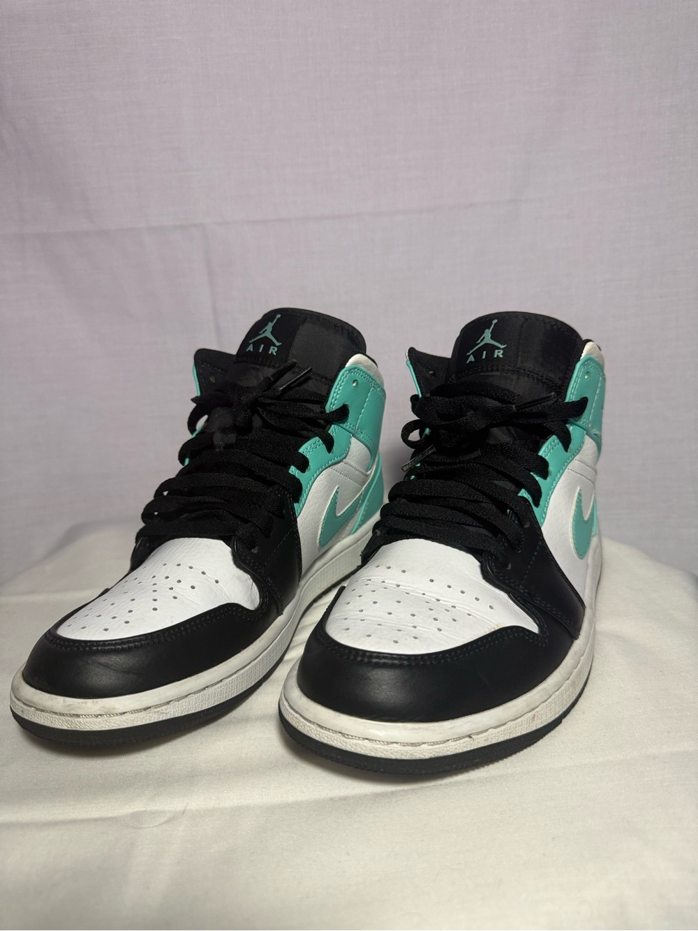 Air Jordan 1 Mid Tropical Twist Igloo 554724-132 Men’s Size 9 White Black Teal